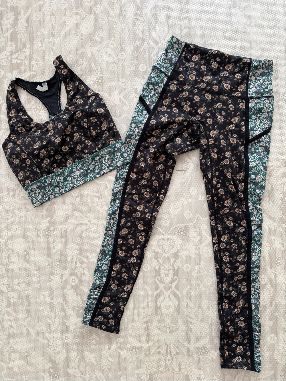 FP MOVEMENT Floral Black & Teal Activewear Set - Sports Bra + Leggings size XS